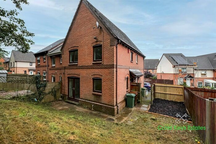 2 Bedroom Property To Rent In Walnut Gardens, Chaddlewood, PL7