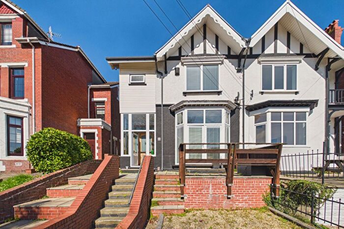 5 Bedroom Semi Detached House For Sale In Eversley Road, Sketty, SA2