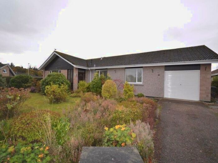 4 Bedroom Bungalow To Rent In Errogie Road, Inverness, IV2