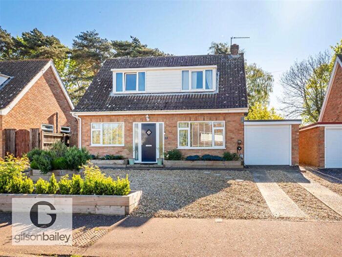 3 Bedroom Chalet For Sale In St. Walstans Close, Costessey, NR5