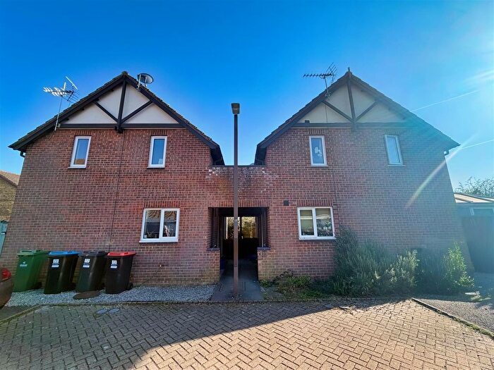 1 Bedroom Semi Detached House To Rent In Petworth, Great Holm, Milton Keynes, MK8