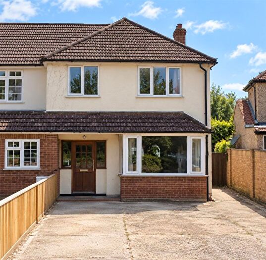 3 Bedroom Semi-Detached House To Rent In Hornhill Road, Maple Cross, Rickmansworth, WD3