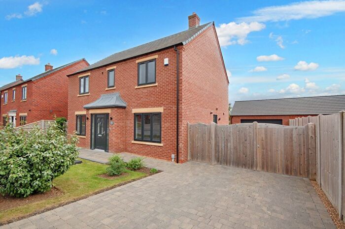 4 Bedroom Detached House For Sale In Buttercup Lane, Louth, LN11