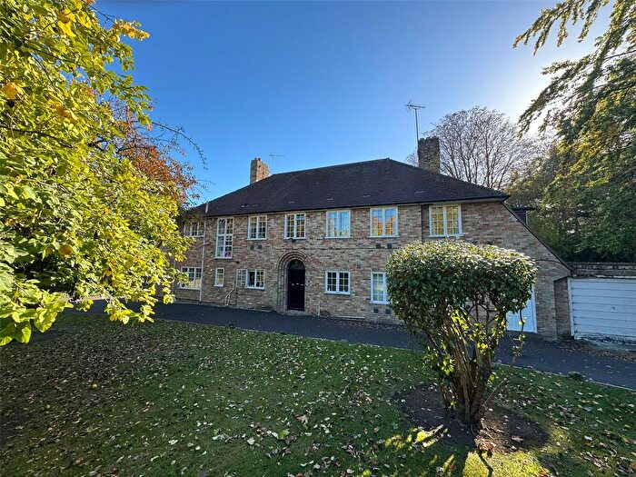 2 Bedroom Flat To Rent In Gilling House, Madingley Road, Cambridge, CB3