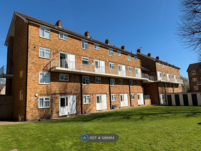 3 Bedroom Maisonette To Rent In Hughenden Road, St. Albans, AL4