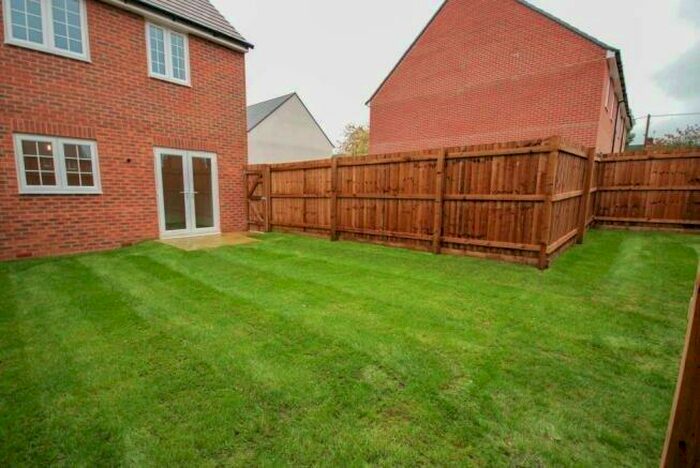 3 Bedroom Semi-Detached House To Rent In Harrowell Close, Cawston, Rugby, Warwickshire, CV23
