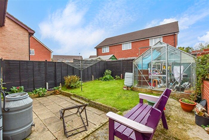 2 Bedroom End Of Terrace House For Sale In Alvington Manor View, Newport, Isle Of Wight, PO30