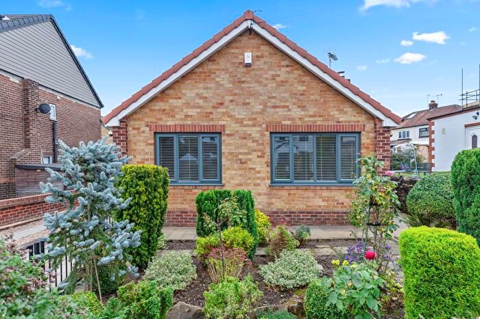 2 Bedroom Bungalow For Sale In Woodhall Road, Pudsey, LS28