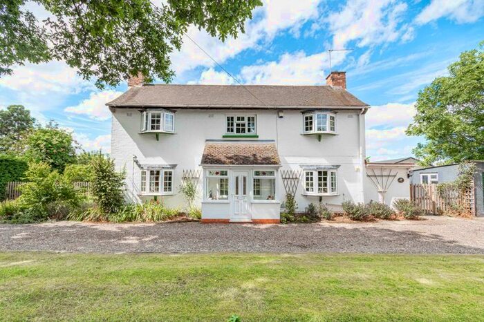 4 Bedroom Detached House For Sale In Bouts Lane, Holberrow Green, Redditch, B96