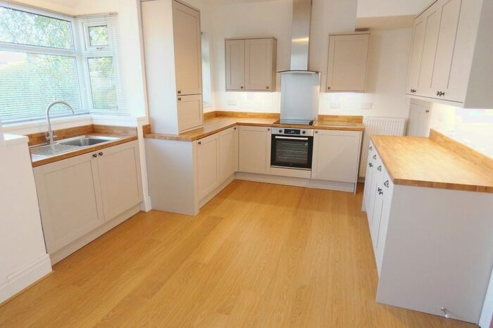 3 Bedroom Semi-Detached Bungalow To Rent In West Park Avenue, Ashton-On-Ribble, Preston, PR2