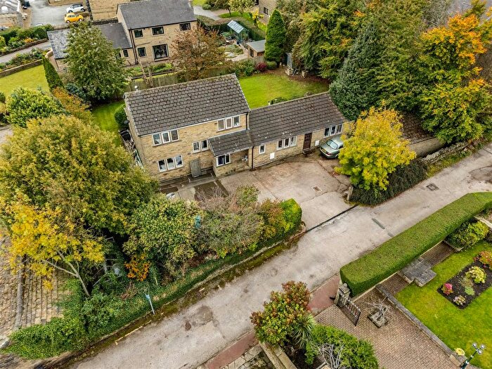 5 Bedroom Detached House For Sale In Langlea Terrace, Hipperholme, Halifax, HX3