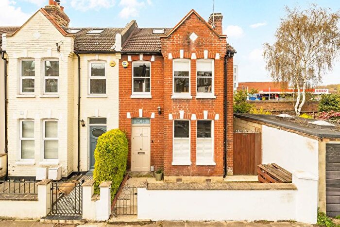 3 Bedroom Property For Sale In Keble Street, Earlsfield, SW17