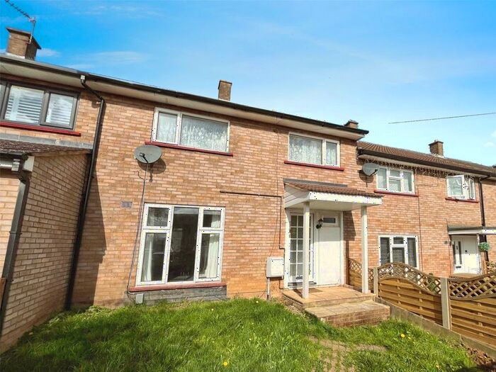 3 Bedroom Detached House To Rent In Pankhurst Crescent, Stevenage, Hertfordshire, SG2