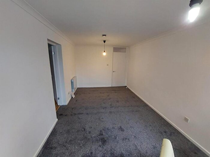2 Bedroom Flat To Rent In Metchley Lane, Harborne, Birmingham, B17