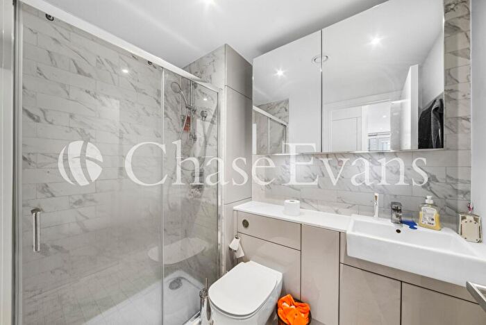 2 Bedroom Flat For Sale In Elephant Park, Deacon Street, Elephant And Castle, London, SE17