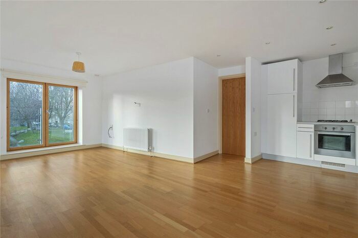 2 Bedroom Flat To Rent In Dibden Street, Islington, London, N1