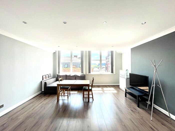 2 Bedroom Apartment To Rent In Velvet House, Sackville Street, Manchester, M1