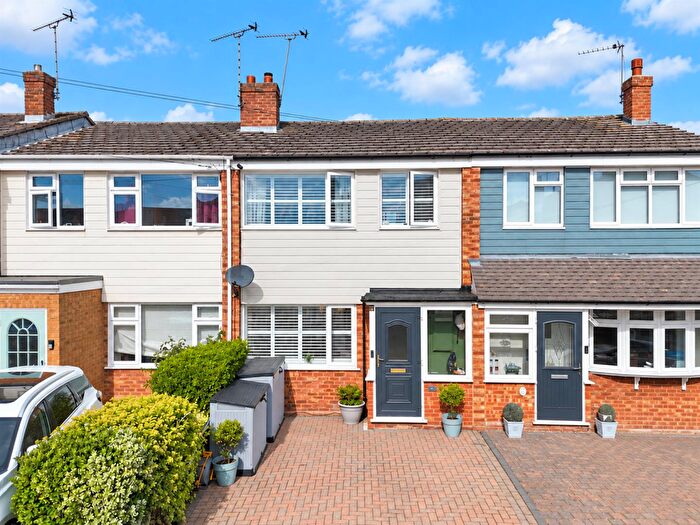 3 Bedroom Terraced House For Sale In Churchill Crescent, Stanford-le-Hope, SS17