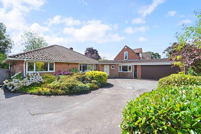 4 Bedroom Property For Sale In Ewhurst Road, Cranleigh, GU6