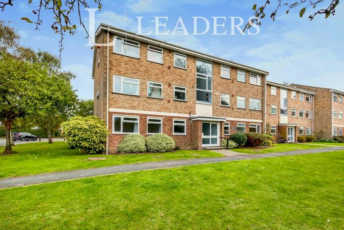 2 Bedroom Apartment To Rent In Boxgrove Lane, Guildford, GU1