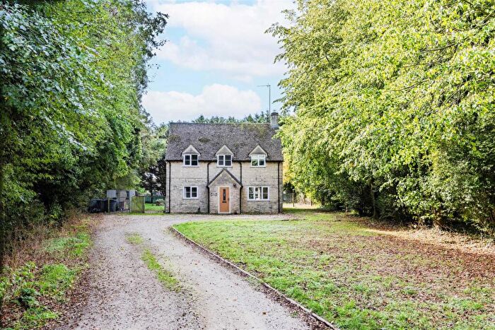 3 Bedroom House For Sale In Dunthrop Farm, OX7