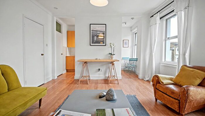 1 Bedroom Flat For Sale In Dartmouth Park Road, Dartmouth Park, London, NW5