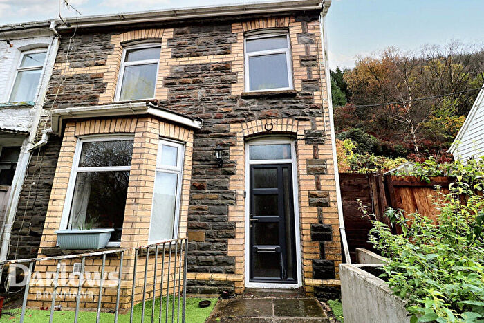 3 Bedroom End Of Terrace House For Sale In Victoria Road, Abertillery, NP13