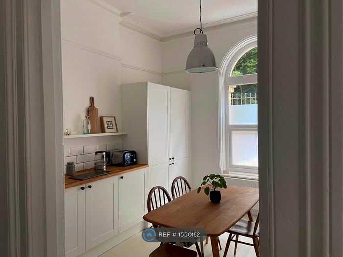 2 Bedroom Flat To Rent In Kingsley Road, Westward Ho, Bideford, EX39