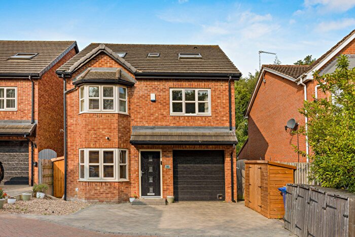 3 Bedroom Detached House For Sale In Stone Row Court, Pilley, Barnsley, S75