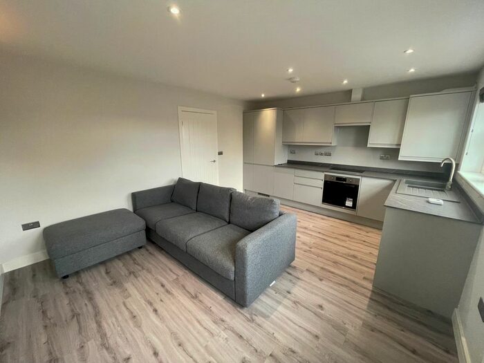 2 Bedroom Flat To Rent In Quarry Terrace, Horsforth, LS18
