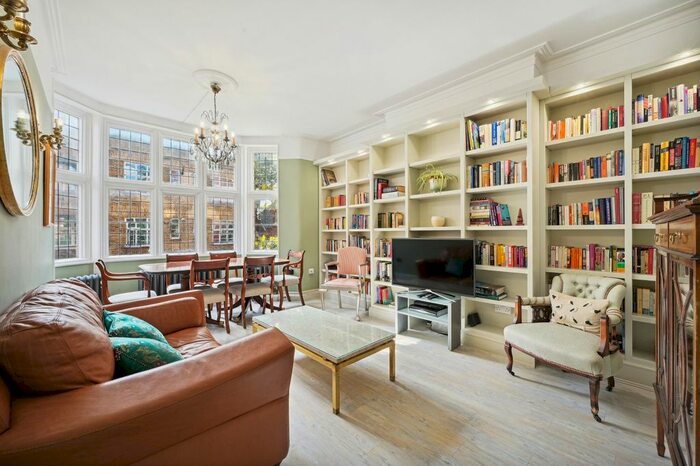 2 Bedroom Flat To Rent In Drayton Gardens, London, SW10