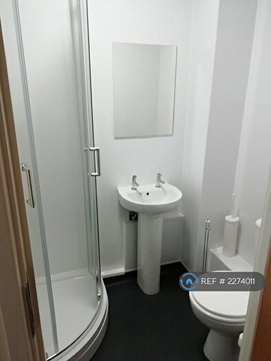 5 Bedroom Flat To Rent In Moss Yard, Leamington Spa, CV31