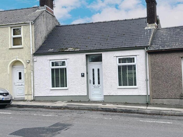 2 Bedroom Cottage For Sale In Monkton Lane, Pembroke, SA71