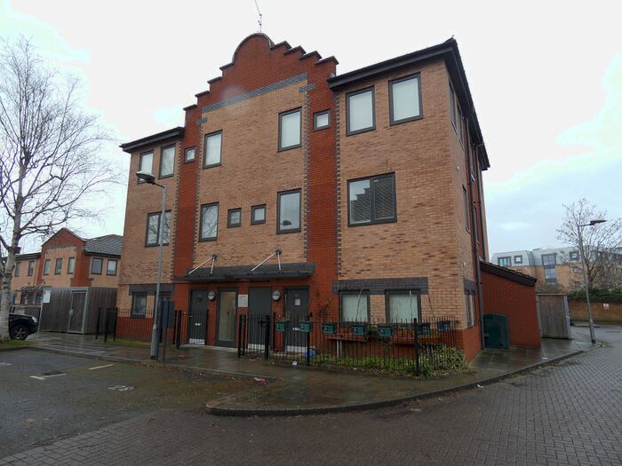 1 Bedroom Property To Rent In Westminster Court, Hipley Street, Old Woking, GU22