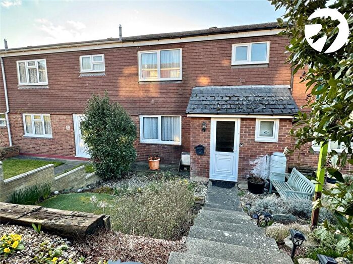 3 Bedroom Terraced House For Sale In Alder Way, Swanley, Kent, BR8