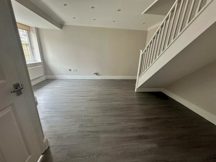 2 Bedroom Semi-Detached House To Rent In Wryneck Close, Colchester, CO4