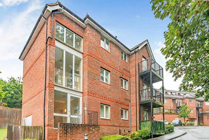 3 Bedroom Flat To Rent In Benedict Court, High Wycombe, HP13