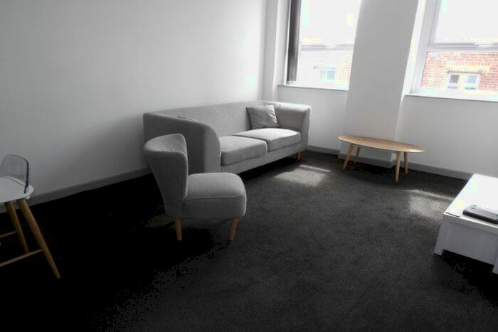 1 Bedroom Flat To Rent In High Street, Blackburn, BB1