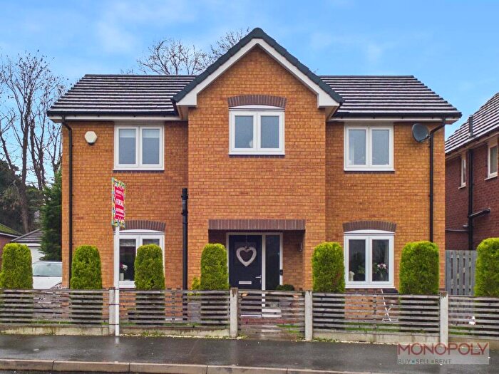 4 Bedroom Detached House For Sale In Maes Gwyrdd, Gwersyllt, Wrexham, LL11