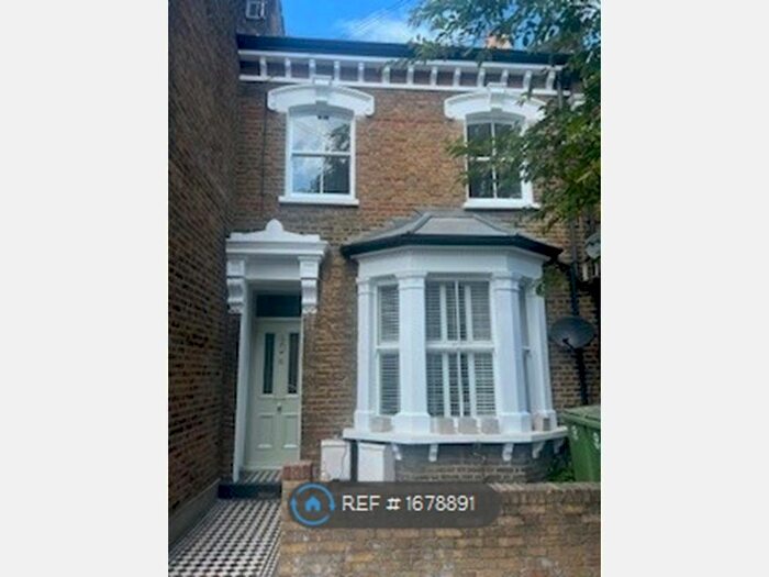 2 Bedroom Flat To Rent In Fellbrigg Road, London, SE22