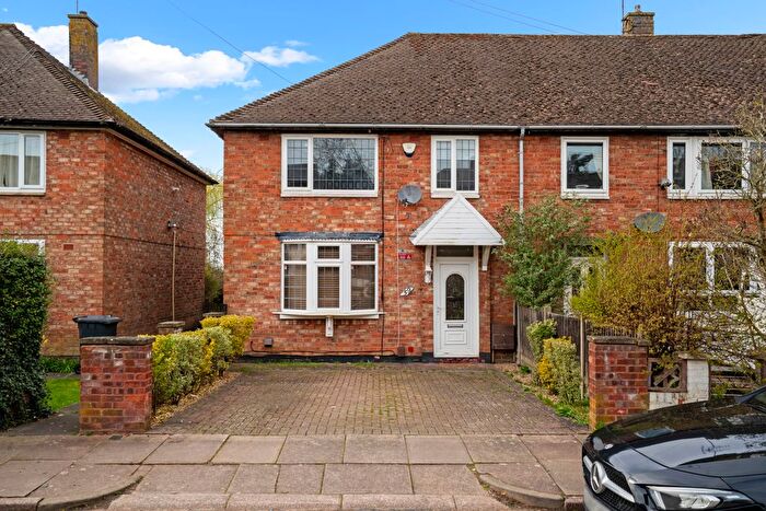 3 Bedroom End Terrace House For Sale In Withcote Avenue, Leicester, LE5