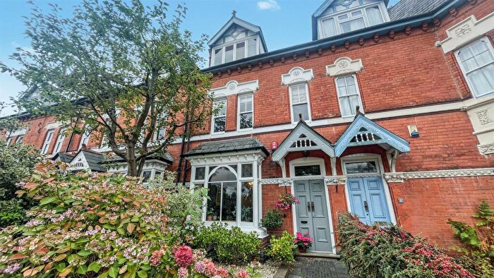 4 Bedroom Terraced House For Sale In Greenhill Road, Moseley, B13