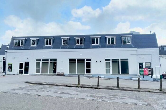 Flat To Rent In Bovington, BH20