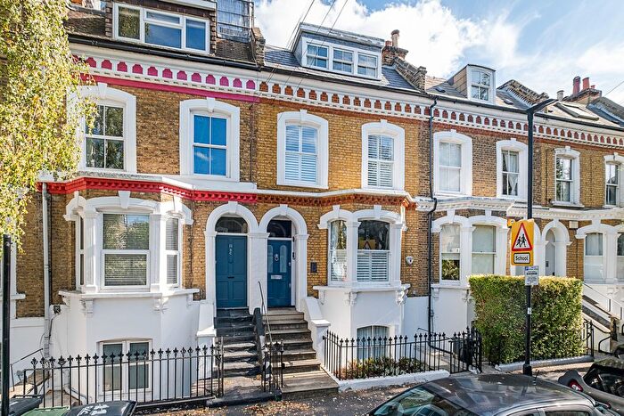 4 Bedroom Terraced House For Sale In Dalyell Road, London, SW9