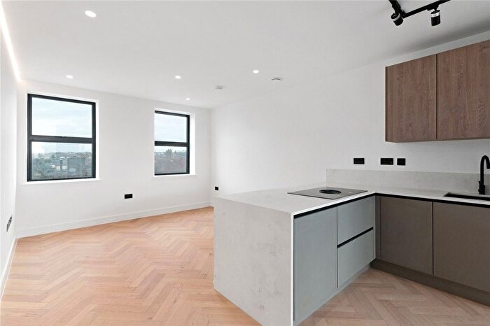 1 Bedroom Flat To Rent In Cannon Hill Lane, London, SW20