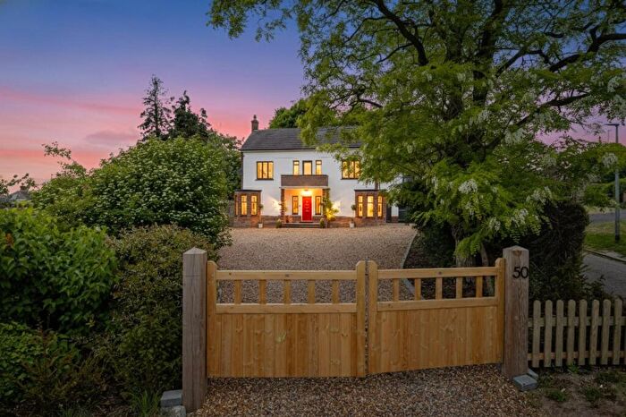 4 Bedroom Detached House For Sale In Little Walden Road, Saffron Walden, CB10