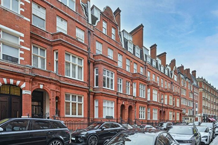 2 Bedroom Flat To Rent In Hans Road, Knightsbridge, London, SW3