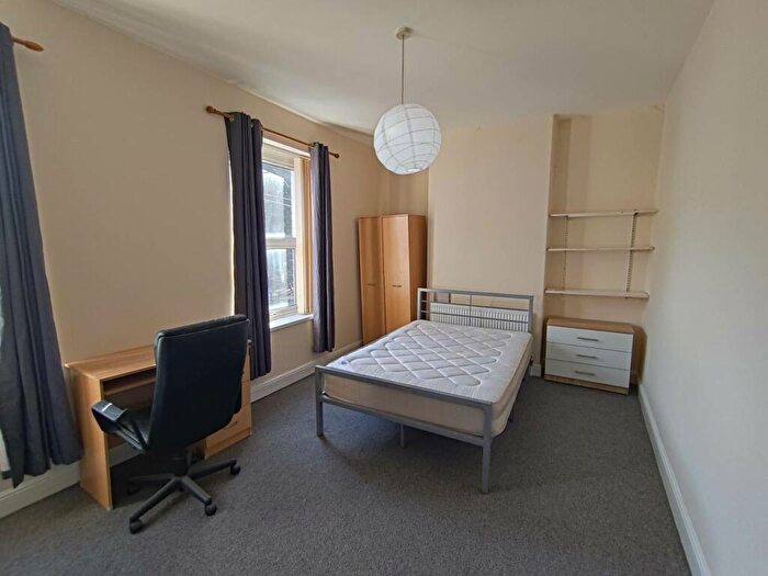 4 Bedroom House To Rent In Miskin Street, Cathays, Cardiff, CF24