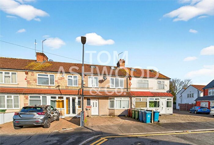 3 Bedroom Terraced House For Sale In Avondale Road, Harrow, Middlesex, HA3