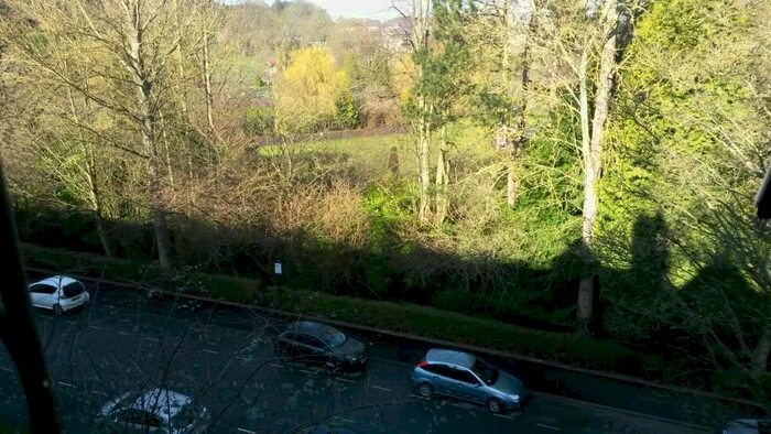 2 Bedroom Flat To Rent In 75 Valley Drive, Harrogate HG2